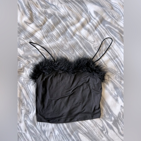 Y2K fluffy top. - Picture 1 of 2